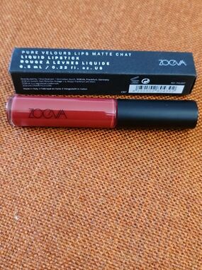 ZOEVA Pure Velours Liquid Matte Lipstick - True Red